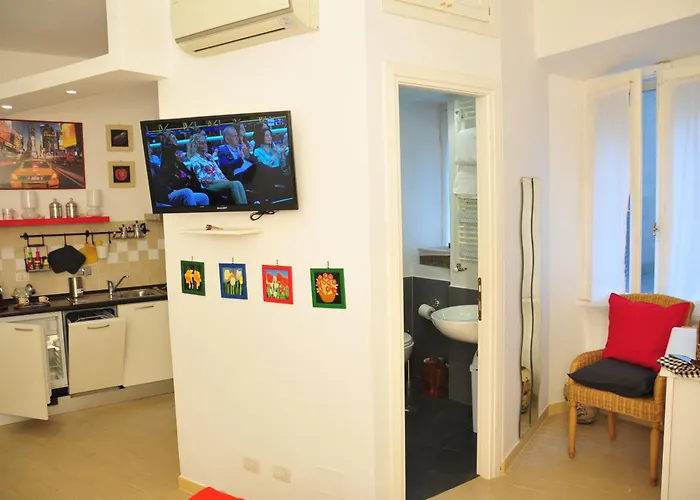 Appartamento CARDINAL STUDIO - 2 steps from Vatican&Ottaviano metro - Secure, vibrant, wealthy, accessibile P r a t i district - Warm multilanguage guest care Roma