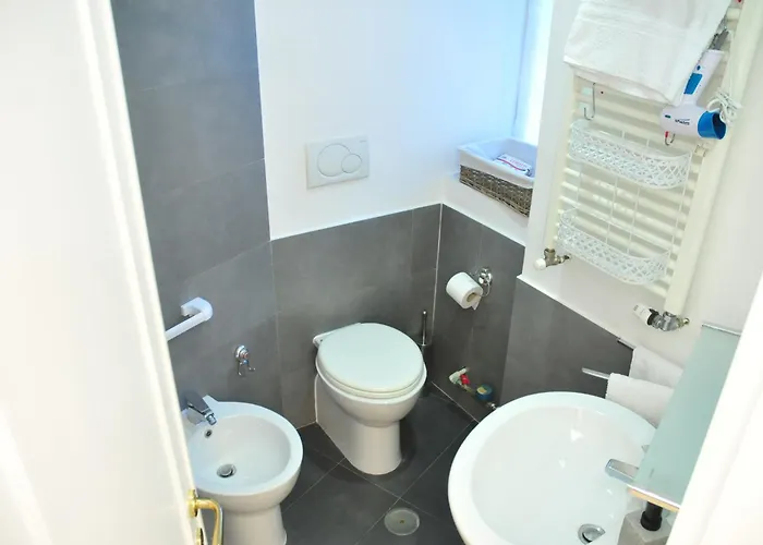 Appartamento CARDINAL STUDIO - 2 steps from Vatican&Ottaviano metro - Secure, vibrant, wealthy, accessibile P r a t i district - Warm multilanguage guest care