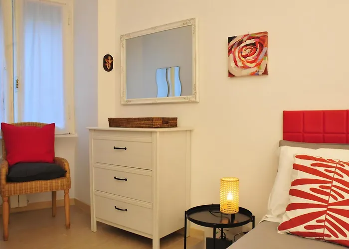 CARDINAL STUDIO - 2 steps from Vatican&Ottaviano metro - Secure, vibrant, wealthy, accessibile P r a t i district - Warm multilanguage guest care Appartamento