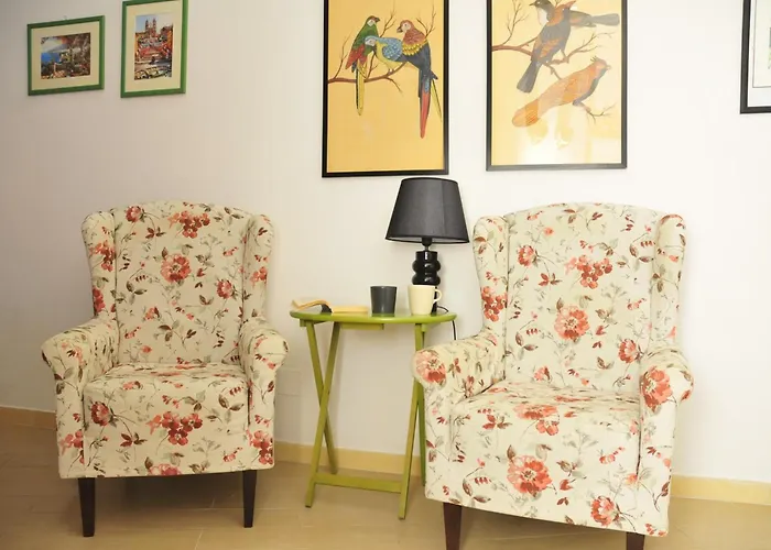 CARDINAL STUDIO - 2 steps from Vatican&Ottaviano metro - Secure, vibrant, wealthy, accessibile P r a t i district - Warm multilanguage guest care * Roma