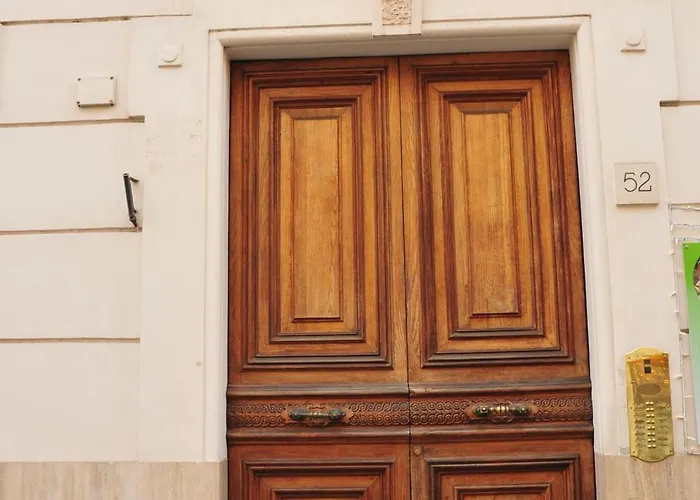Appartamento CARDINAL STUDIO - 2 steps from Vatican&Ottaviano metro - Secure, vibrant, wealthy, accessibile P r a t i district - Warm multilanguage guest care Roma